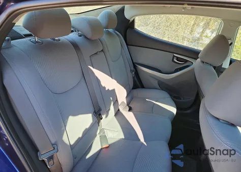 2014 Hyundai Elantra Se z USA, uszkodzony, nr VIN 5NPDH4AE3EH530825